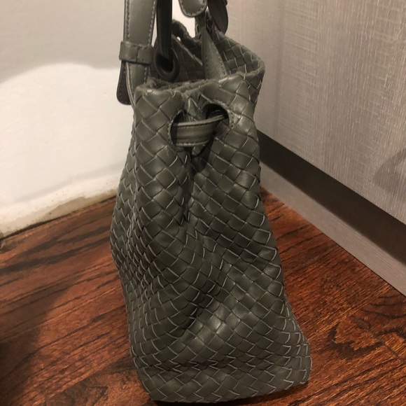 EXCELLENT CONDITION BOTTEGA VENETA NAPPA HANDBAG - Picture 8 of 11